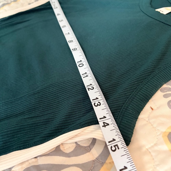 Offline by Aerie Cropped Ribbed White Side Striped Blue Top, Medium - Picture 6 of 8